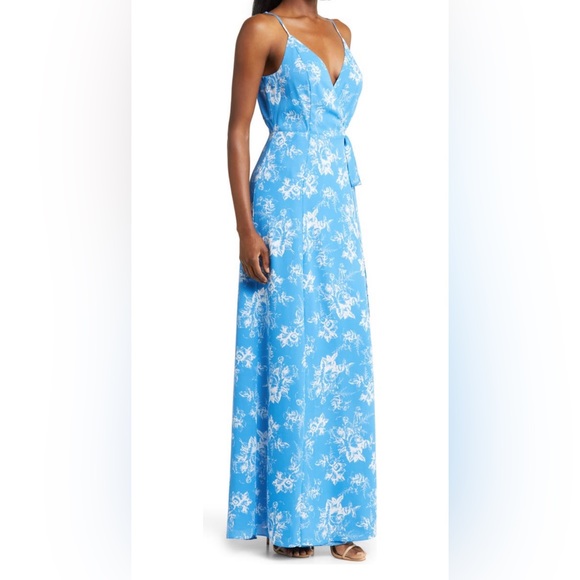 WAYF Angelina Floral Wrap Gown in Ocean Toile (Size M) - Picture 4 of 6